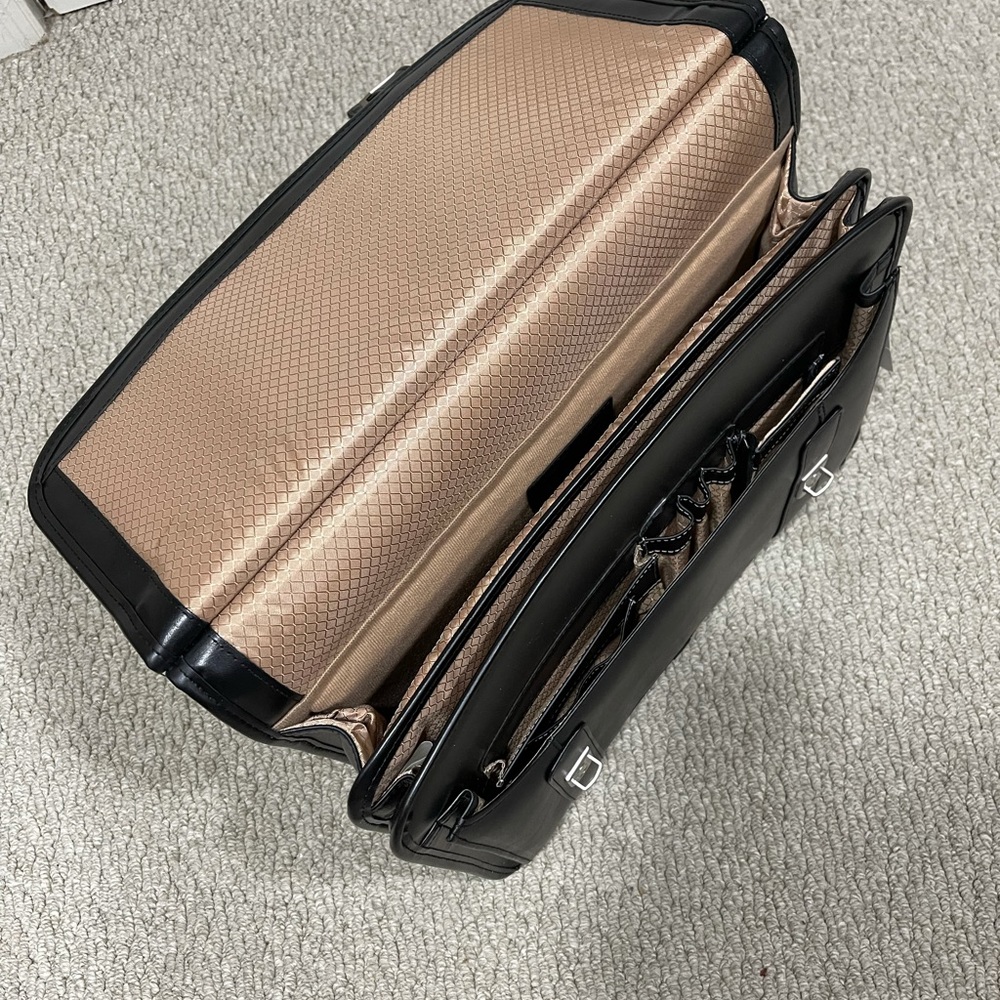 Briefcase - Picture 4 of 5